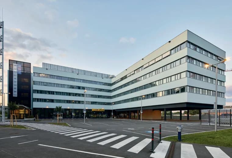 Gewerbeimmobilie mieten in Wien – 967 m², € 28.236 – Bild 2 von 8