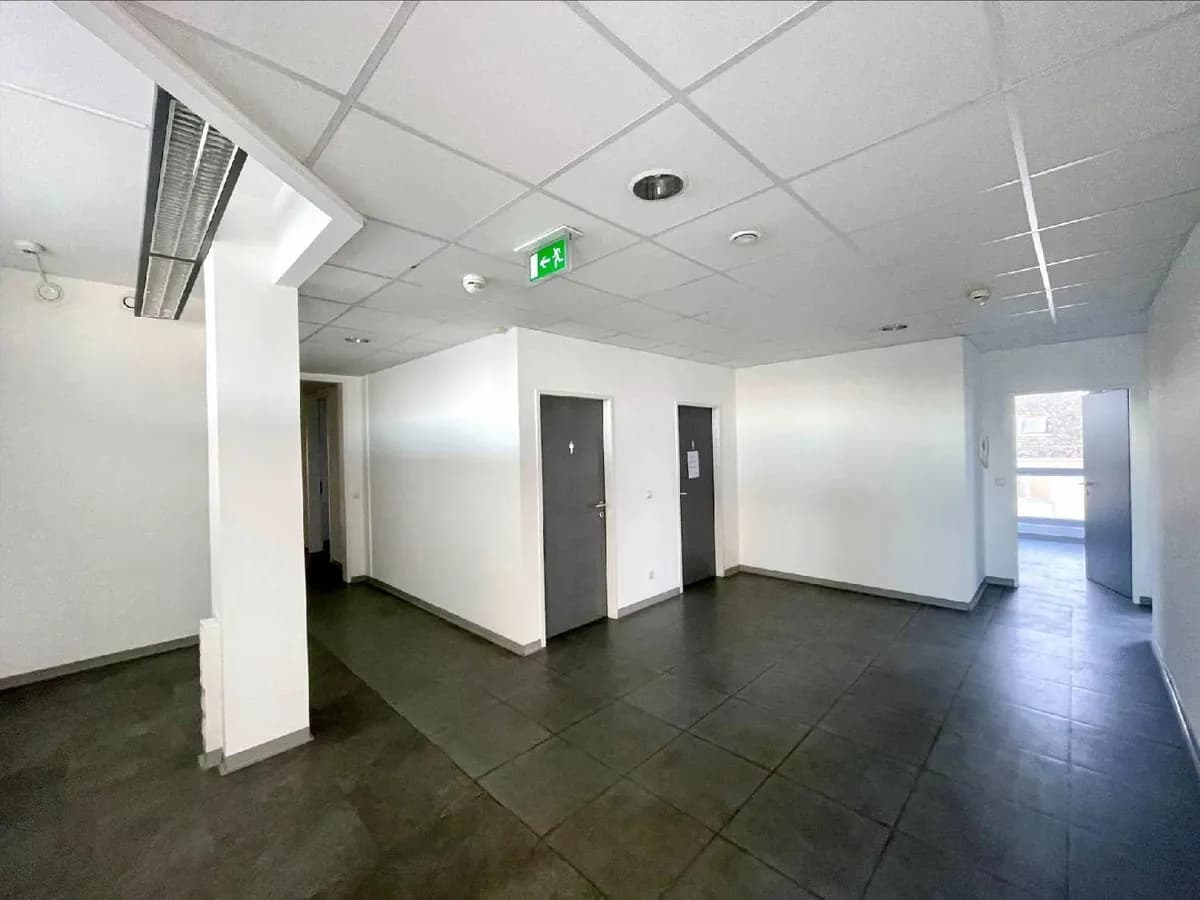 4-Zimmer-Gewerbeimmobilie mieten in Wien – 170 m², € 2.834 – Bild 6 von 12