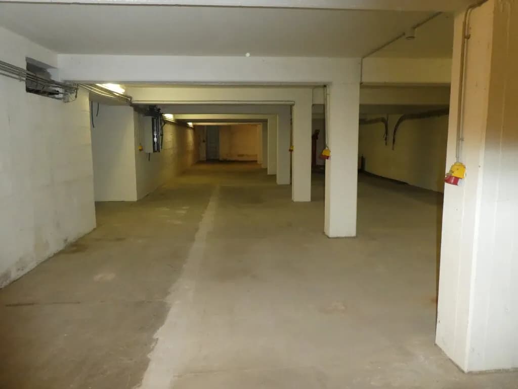 1-Zimmer-Gewerbeimmobilie mieten in Korneuburg – 208 m², € 600 – Bild 3 von 13