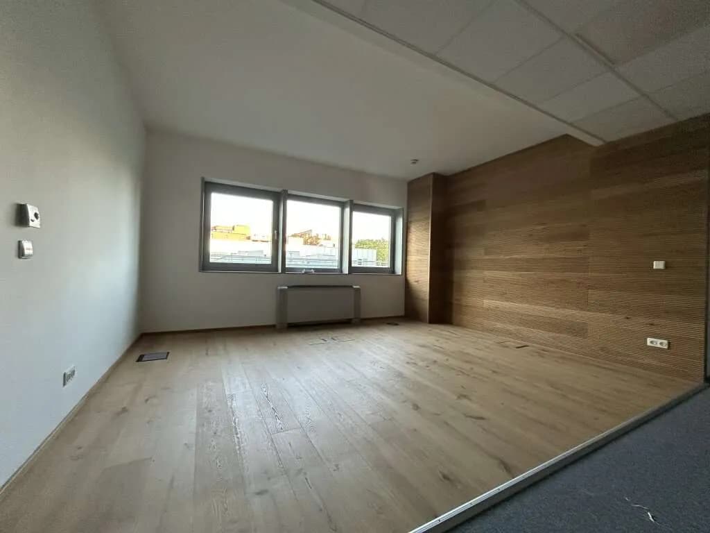 Gewerbeimmobilie mieten in Linz – 190 m², € 2.956 – Bild 6 von 16