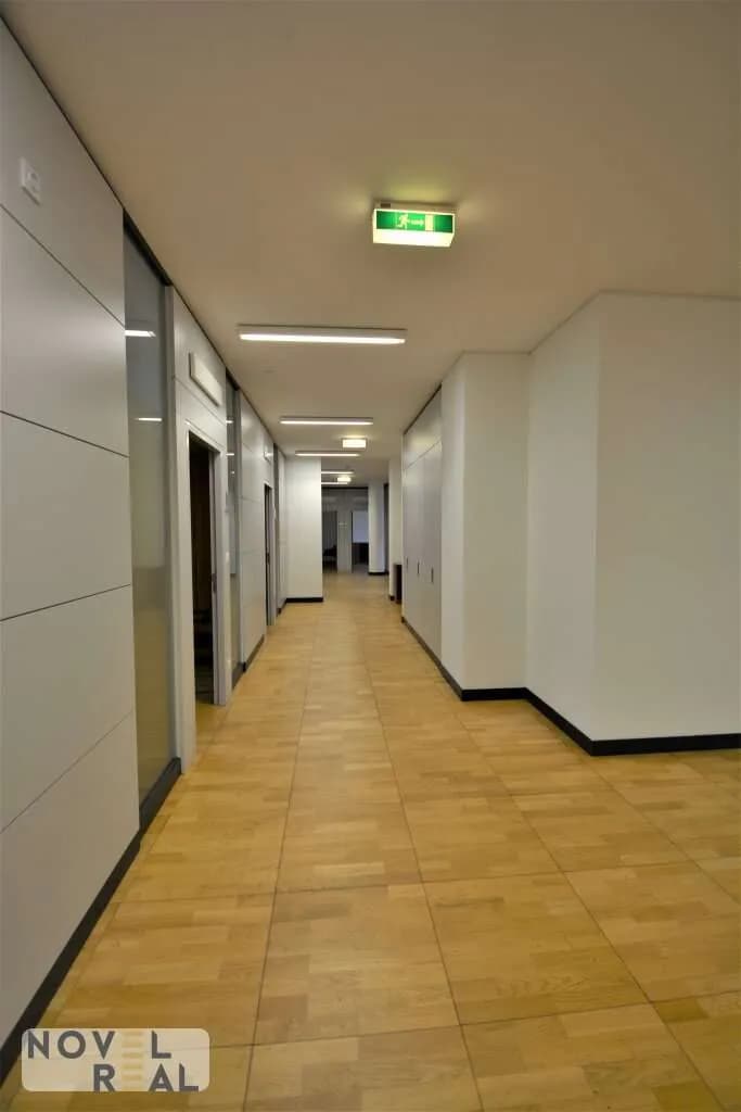 Gewerbeimmobilie mieten in Wien – 879 m², € 15.778 – Bild 18 von 32