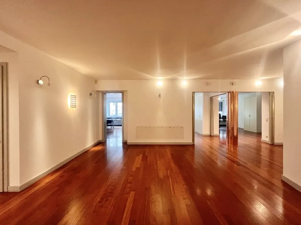 5-Zimmer-Gewerbeimmobilie mieten in Wien – 263 m², € 5.743