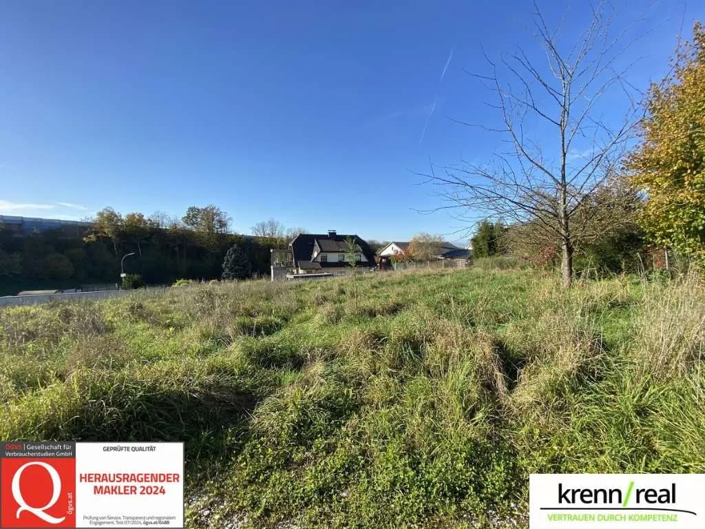 Grundstück kaufen in Amstetten – 1 670 m², € 266.000