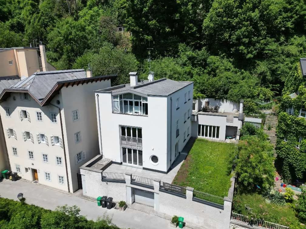 8-Zimmer-Gewerbeimmobilie mieten in Salzburg Stadt – 300 m², € 18 – Bild 2 von 18