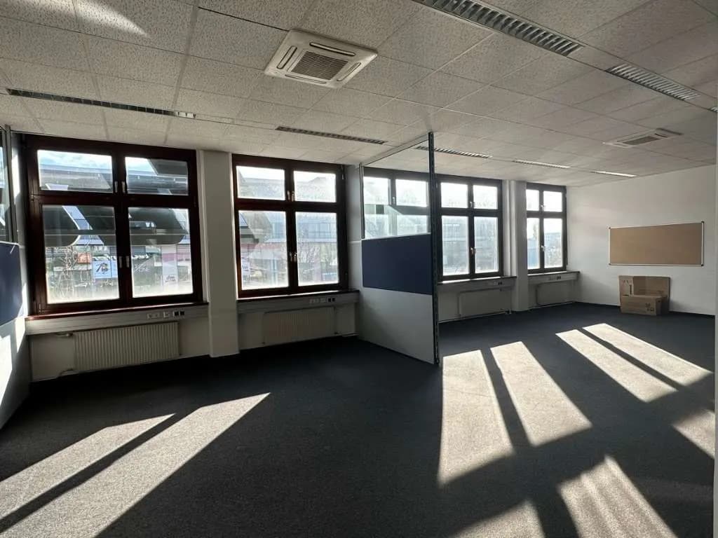 Gewerbeimmobilie mieten in Wien – 456 m², € 13 – Bild 2 von 14