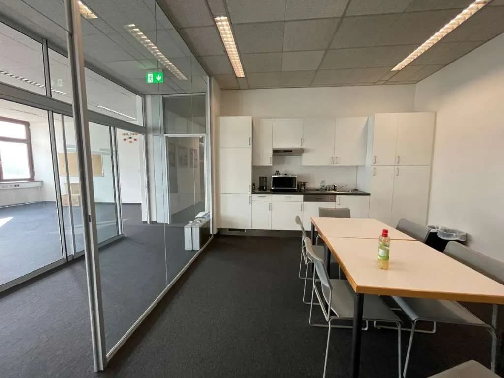 Gewerbeimmobilie mieten in Wien – 456 m², € 13 – Bild 13 von 14