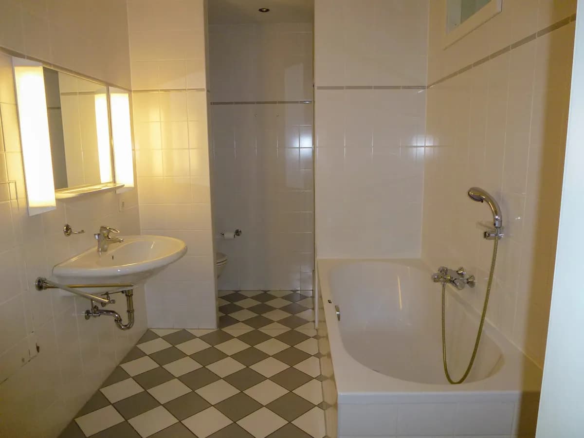 4-Zimmer-Wohnung mieten in Salzburg Stadt – 187,76 m², € 2.572 – Bild 6 von 10