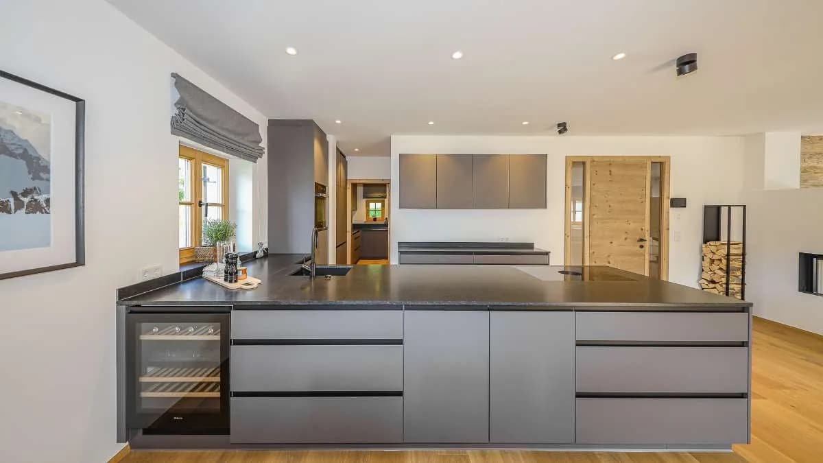 6-Zimmer-Immobilie kaufen in Kitzbühel – 389 m² – Bild 13 von 39