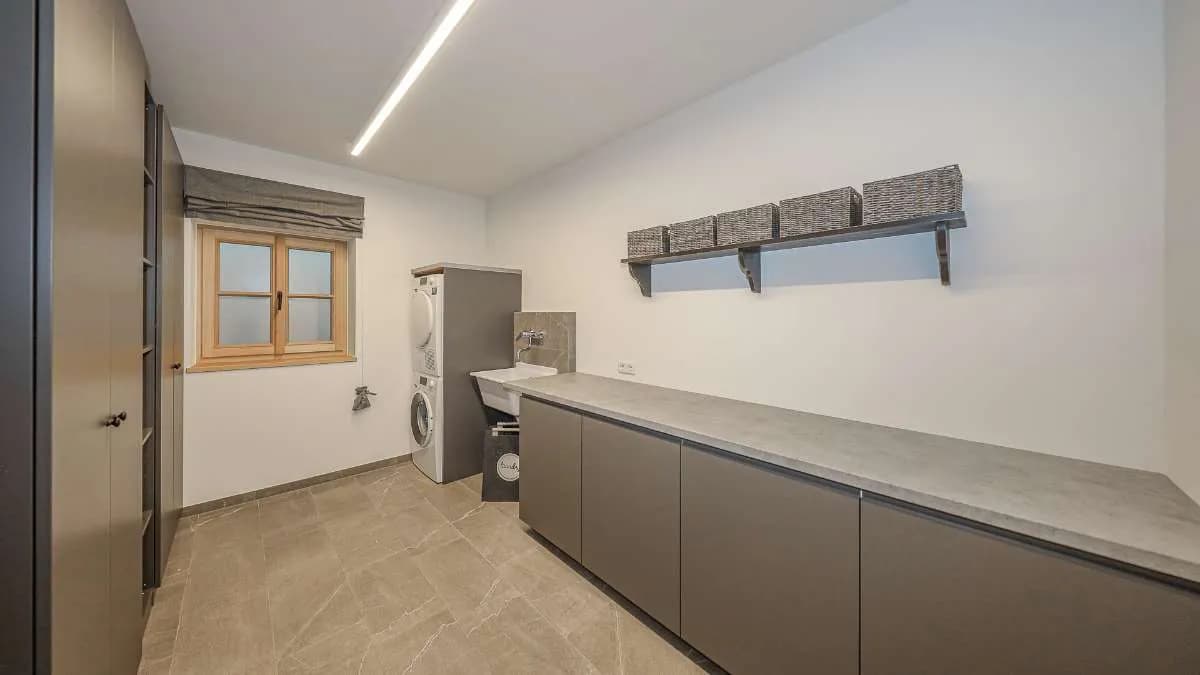 6-Zimmer-Immobilie kaufen in Kitzbühel – 389 m² – Bild 38 von 39