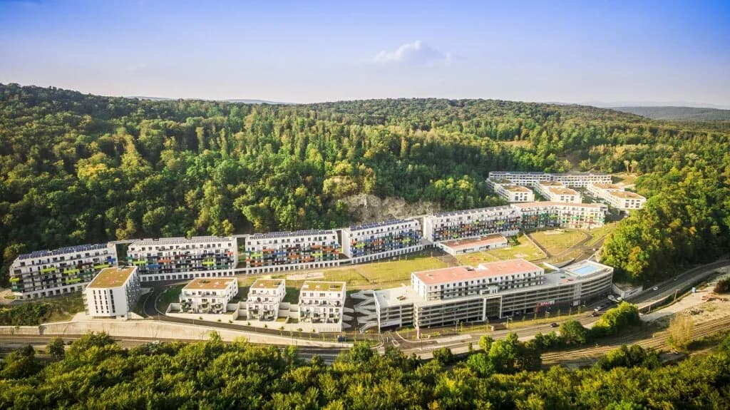 Gewerbeimmobilie mieten in Wien – 207 m², € 1.995