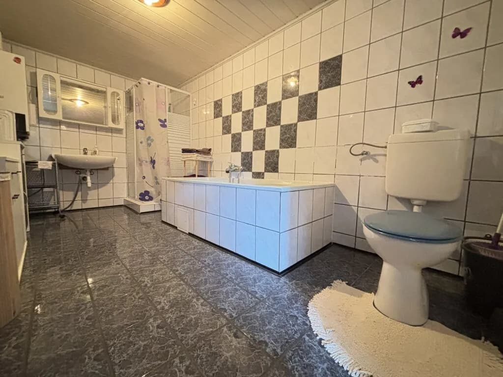 3-Zimmer-Immobilie kaufen in Hollabrunn – 95 m², € 119.000 – Bild 12 von 13