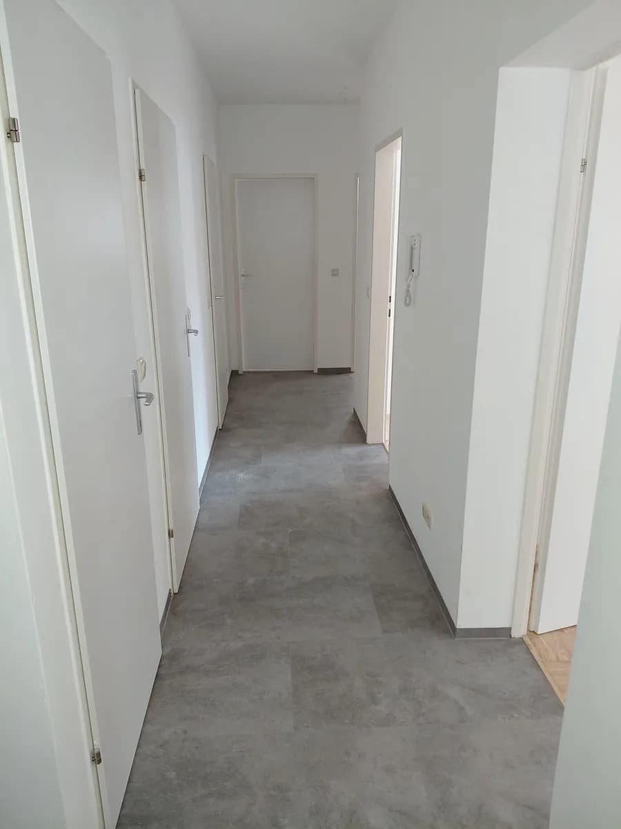 Wohnung mieten in Bruck-Mürzzuschlag – 80,55 m², € 718 – Bild 2 von 8