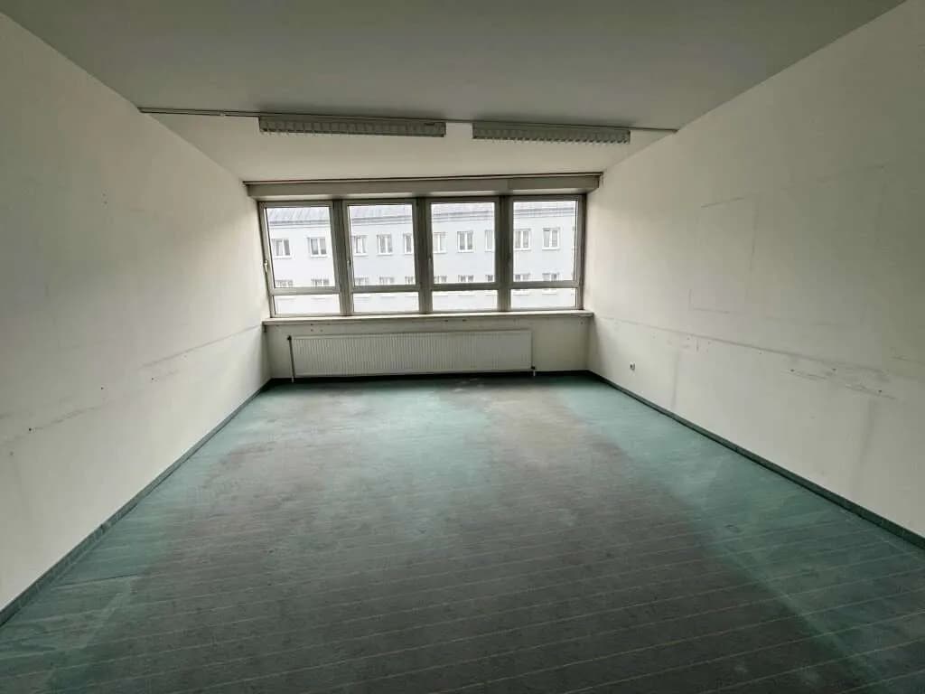 Gewerbeimmobilie kaufen in Wels – 1 616 m², € 1.400.000 – Bild 15 von 49
