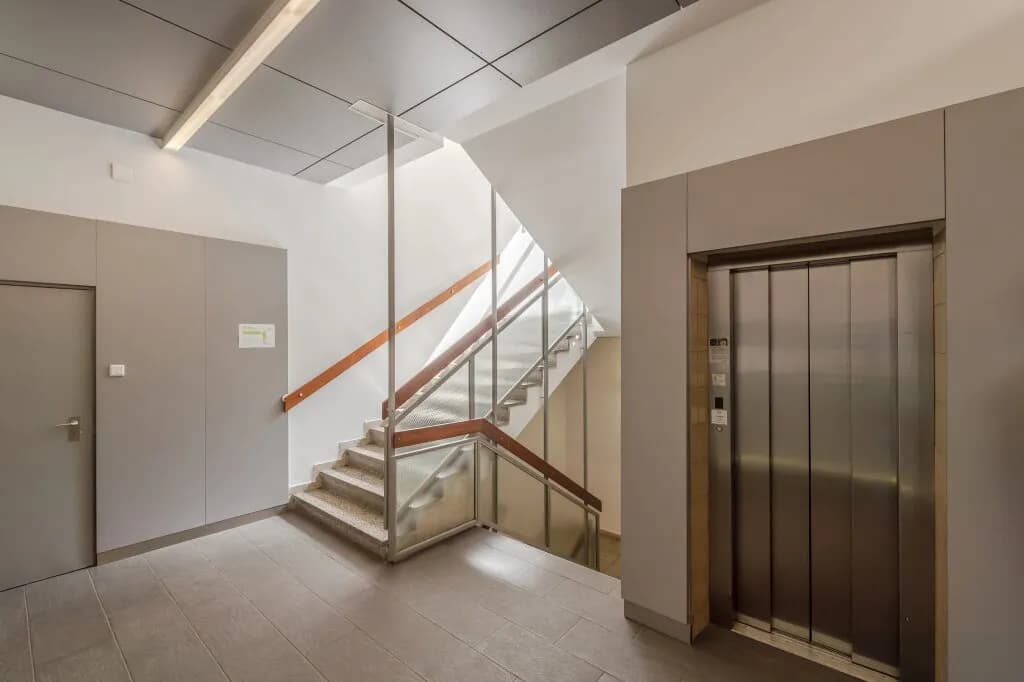 Gewerbeimmobilie kaufen in Wien – 2 005 m², € 5.500.000 – Bild 2 von 8