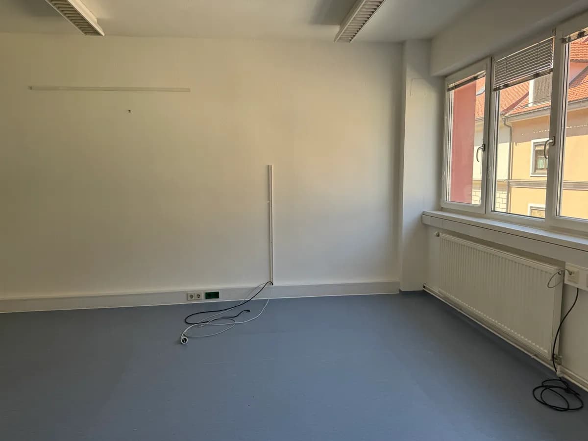 7-Zimmer-Gewerbeimmobilie mieten in Graz – 187 m², € 10 – Bild 3 von 12