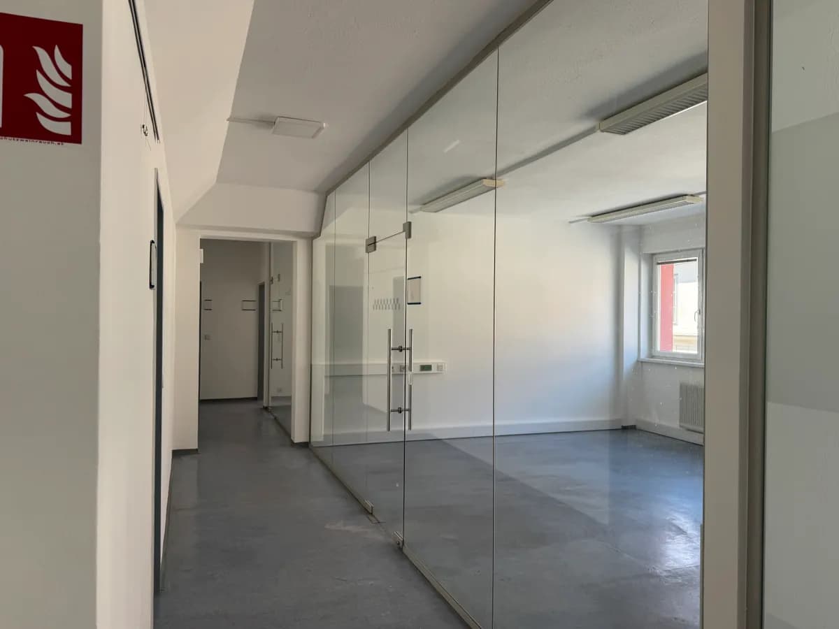 7-Zimmer-Gewerbeimmobilie mieten in Graz – 187 m², € 10 – Bild 4 von 12