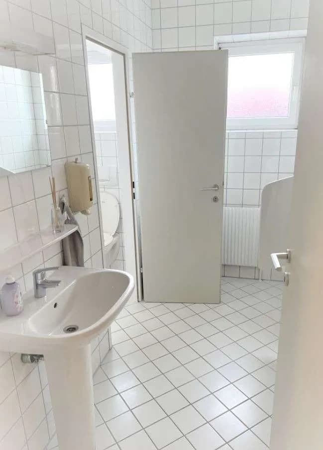 Gewerbeimmobilie mieten in Linz Land – 100 m², € 1.020 – Bild 11 von 15