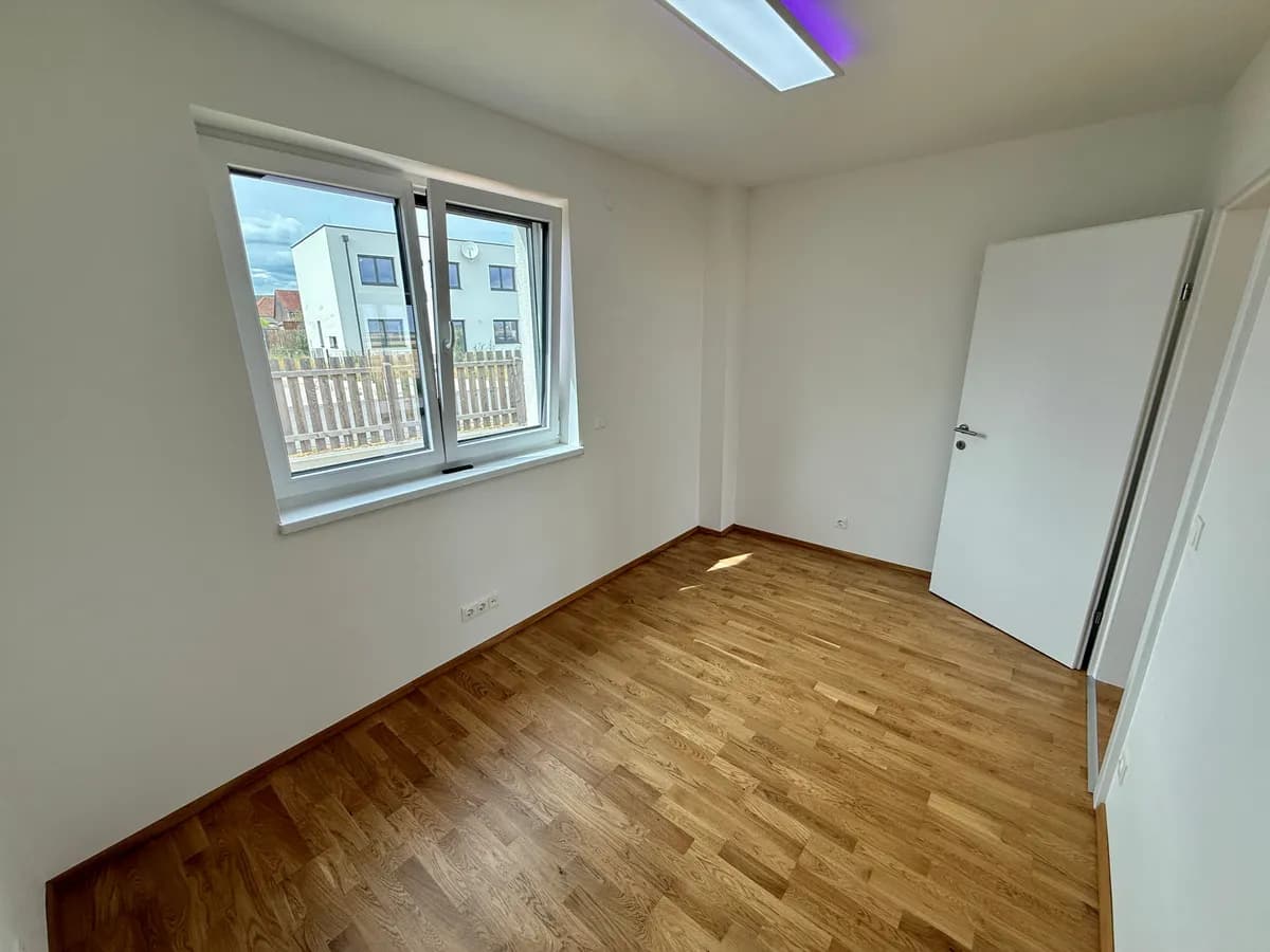 5-Zimmer-Haus kaufen in Hollabrunn – 133 m², € 379.000 – Bild 7 von 12