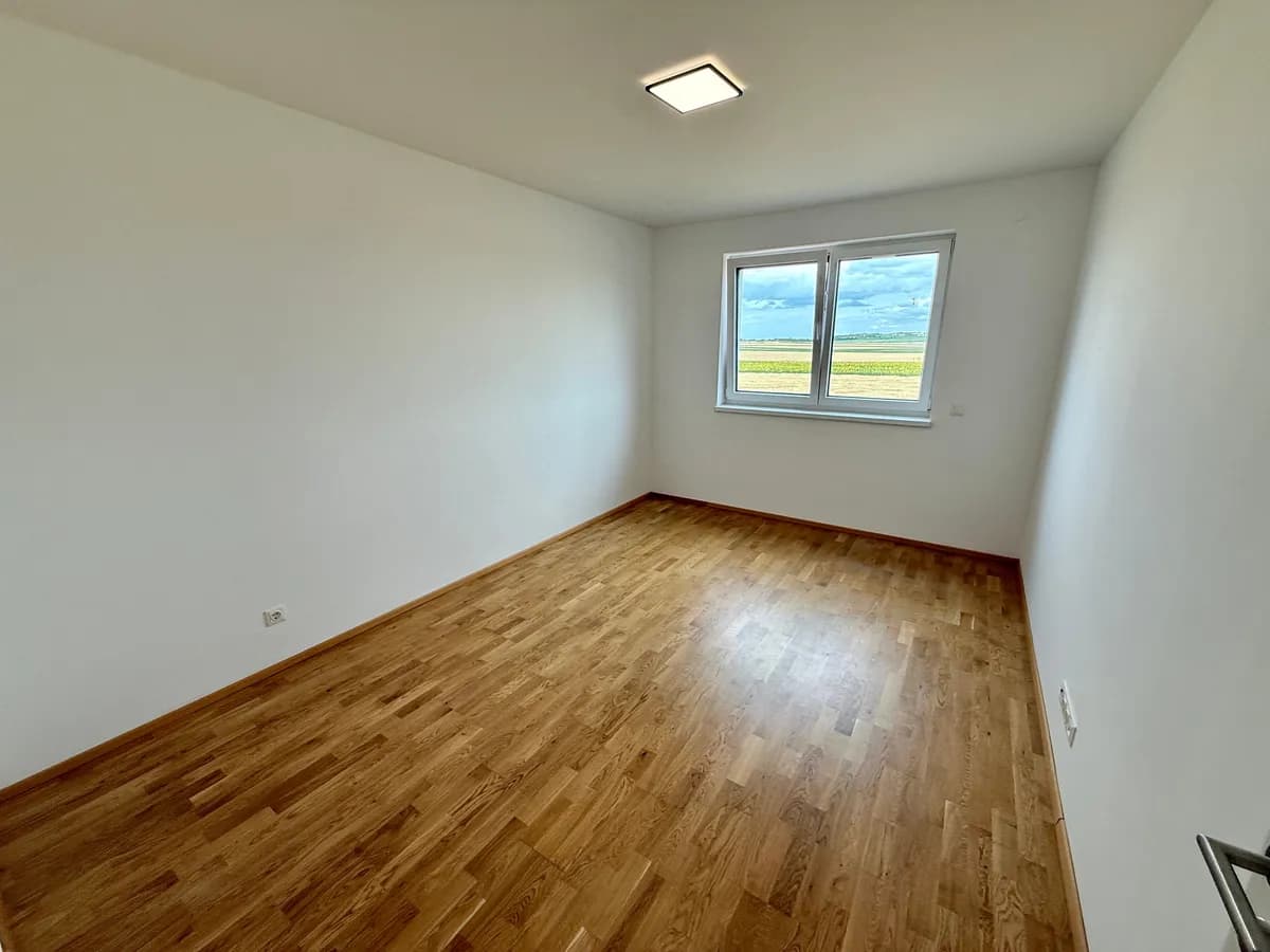 5-Zimmer-Haus kaufen in Hollabrunn – 133 m², € 379.000 – Bild 8 von 12