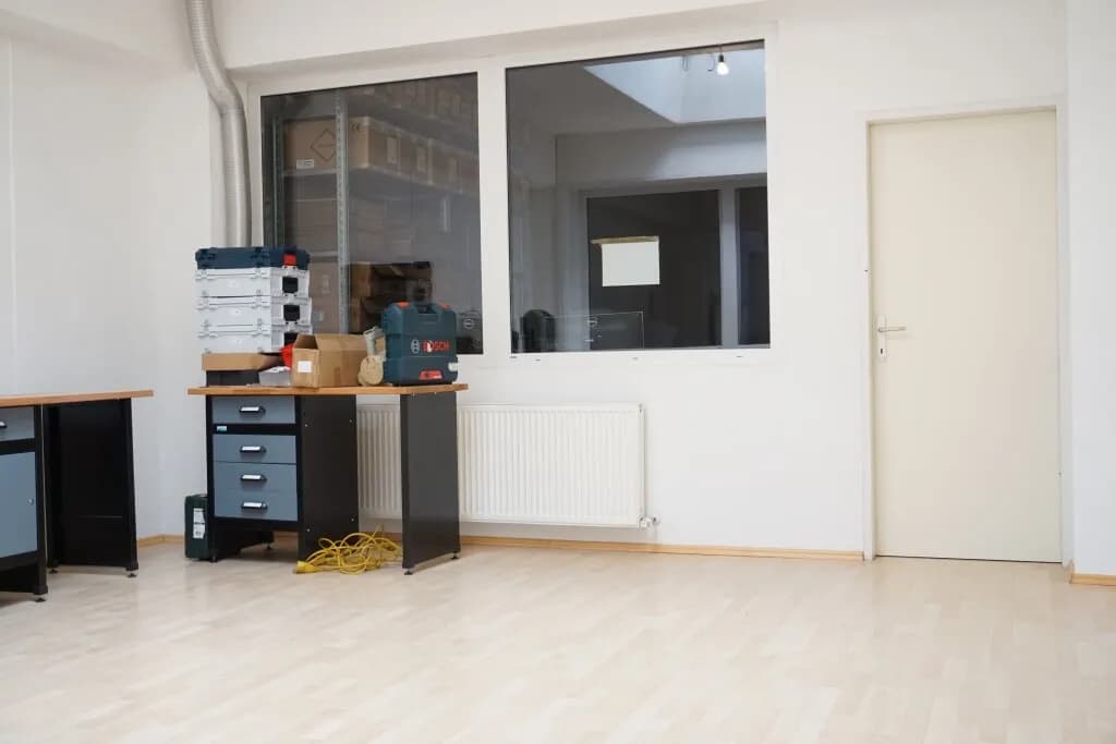 2-Zimmer-Gewerbeimmobilie mieten in Innsbruck – 86 m², € 1.340 – Bild 2 von 8