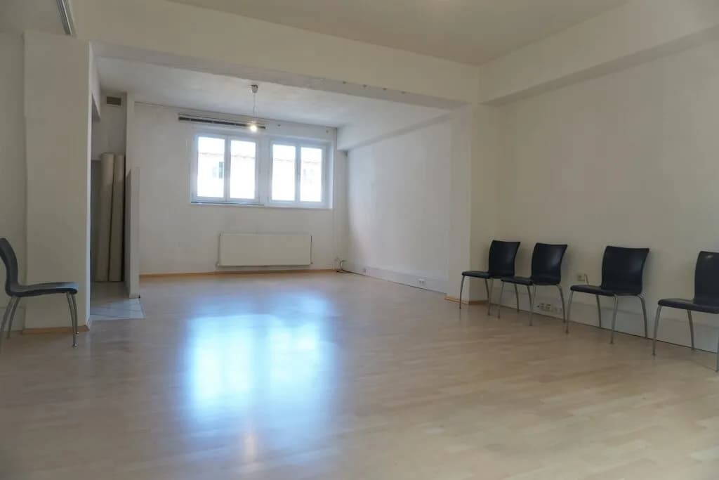 2-Zimmer-Gewerbeimmobilie mieten in Innsbruck – 86 m², € 1.340 – Bild 3 von 8