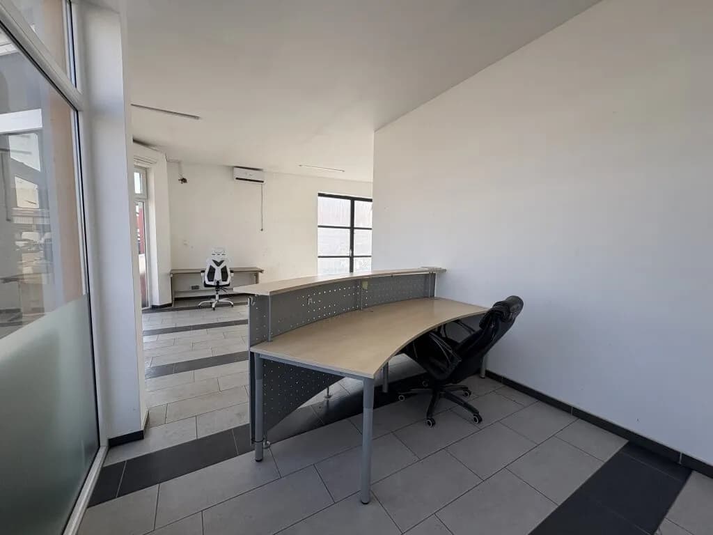 Gewerbeimmobilie mieten in Wiener Neustadt Land – 90 m², € 950 – Bild 7 von 21