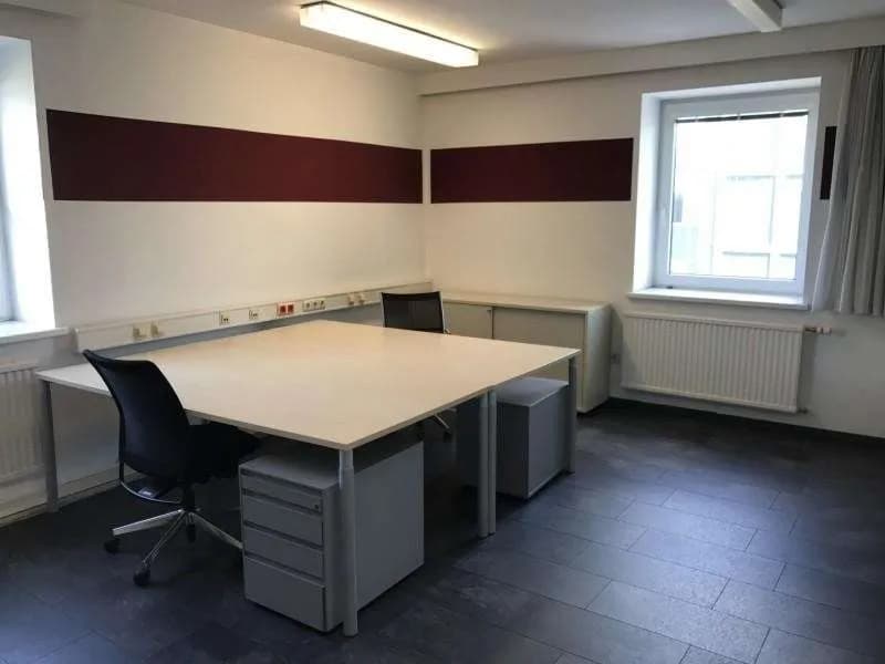 10-Zimmer-Gewerbeimmobilie mieten in Linz – 200 m², € 2.800