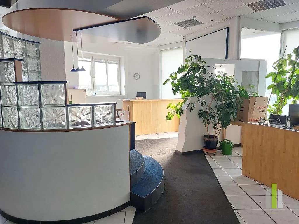 Gewerbeimmobilie mieten in Wels – 178 m², € 1.517