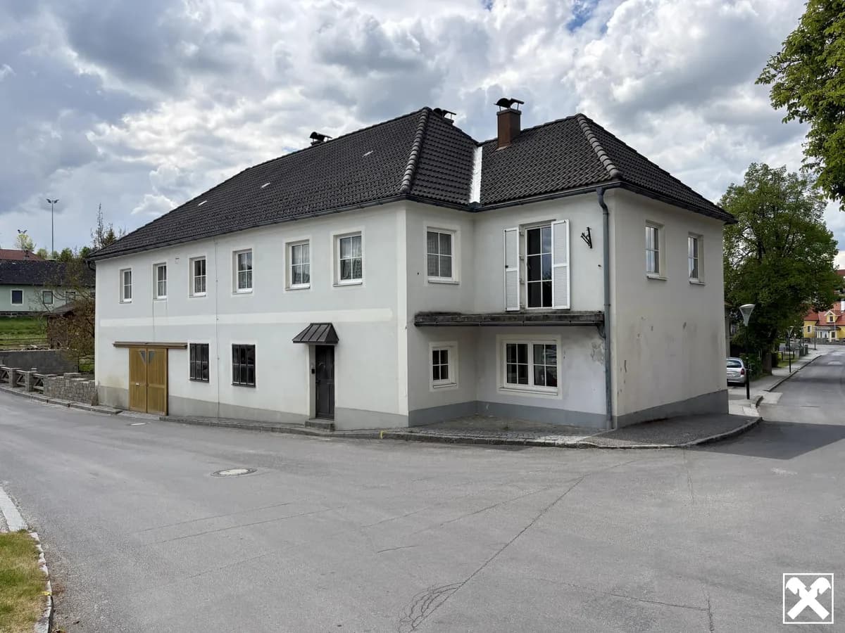 10-Zimmer-Haus kaufen in Zwettl – 225 m², € 137.000