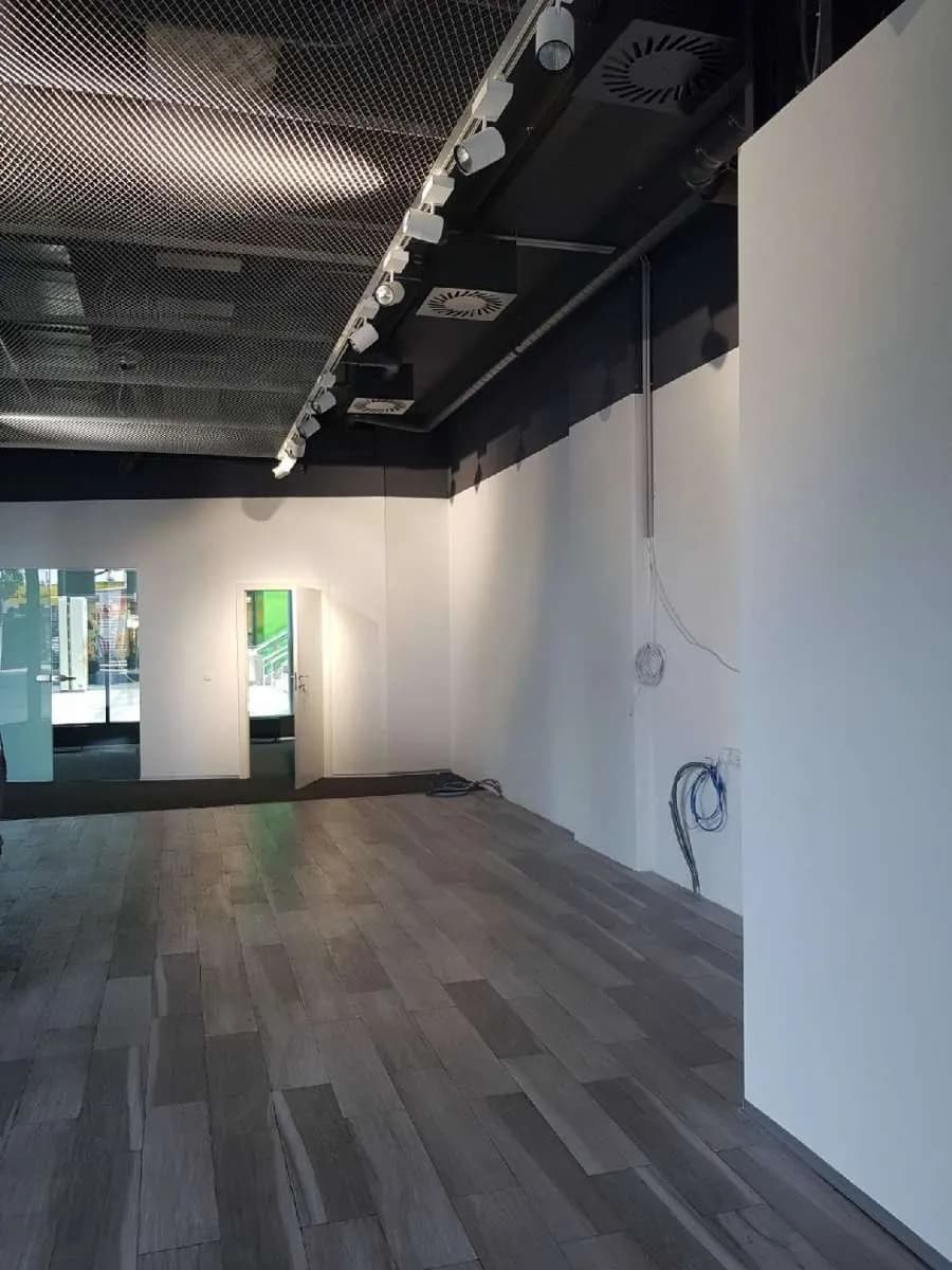 Gewerbeimmobilie mieten in Wien – 129 m², € 2.915 – Bild 2 von 10