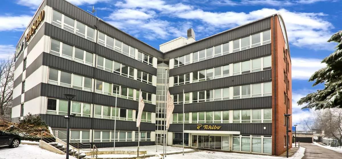 Gewerbeimmobilie mieten in Wien – 5 000 m², € 9
