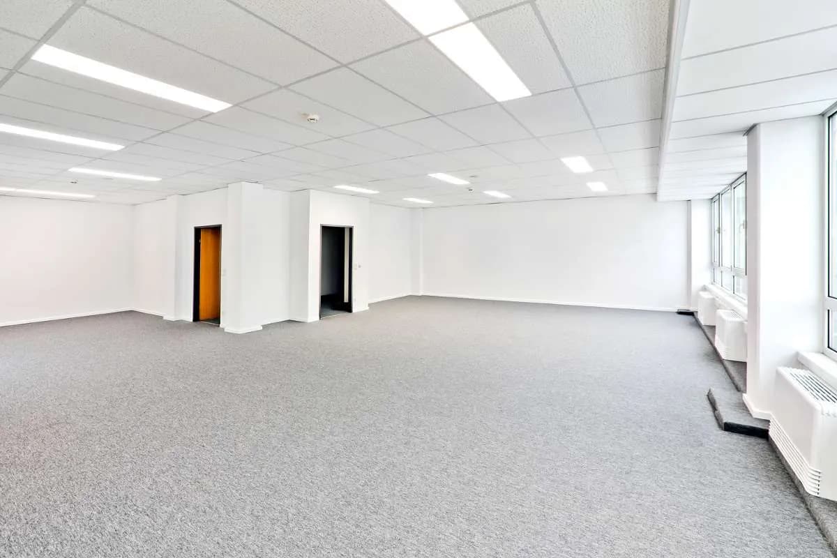 Gewerbeimmobilie mieten in Wien – 5 000 m², € 9 – Bild 9 von 24
