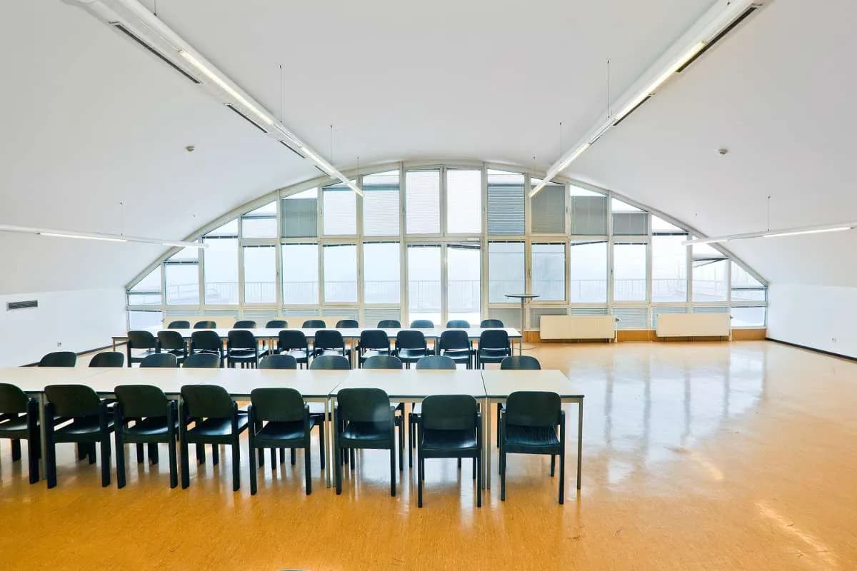 Gewerbeimmobilie mieten in Wien – 5 000 m², € 9 – Bild 14 von 24
