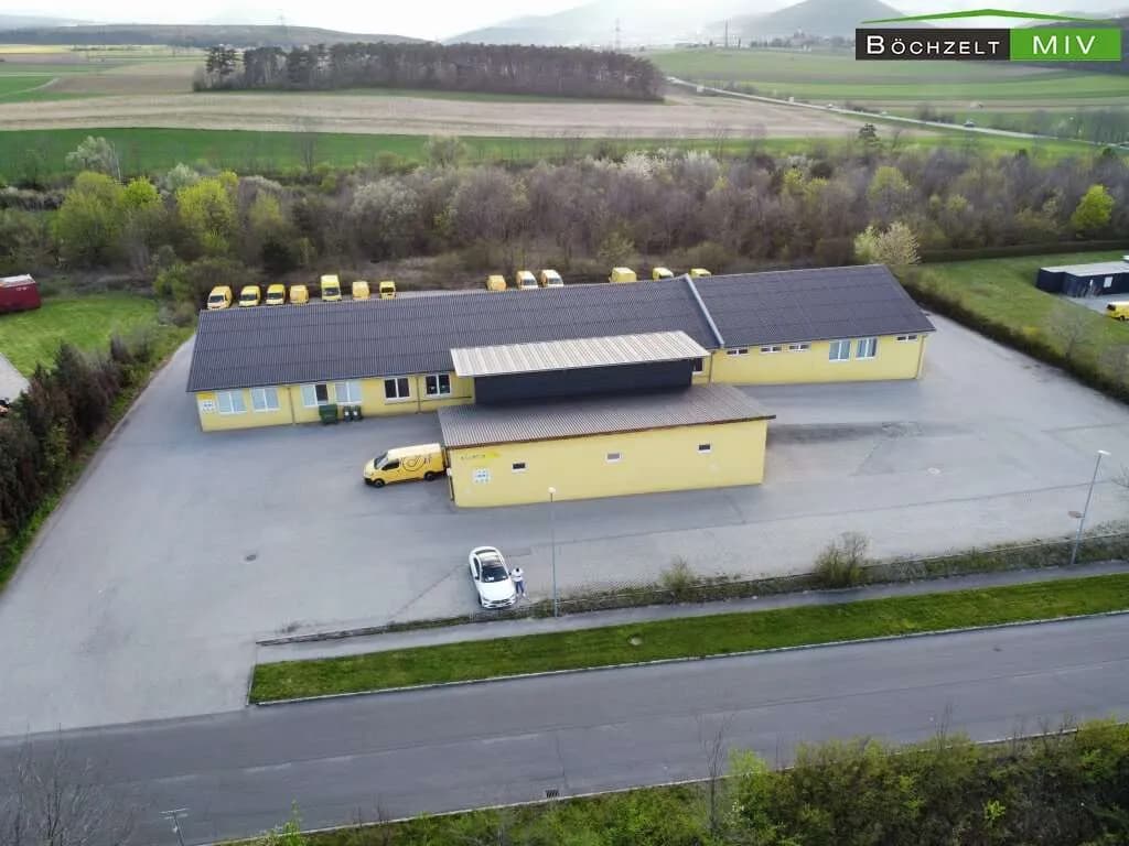 Gewerbeimmobilie mieten in Neunkirchen – 1 071 m², € 9.500 – Bild 2 von 52