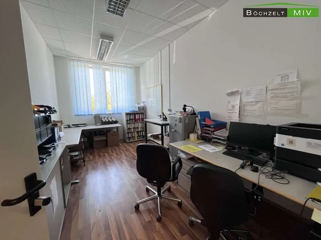 Gewerbeimmobilie mieten in Neunkirchen – 1 071 m², € 9.500 – Bild 44 von 52