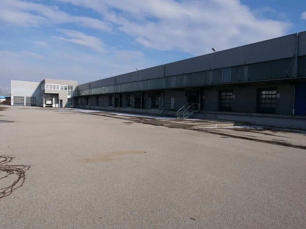 Gewerbeimmobilie kaufen in Linz Land – 8 836 m² – Bild 8 von 11