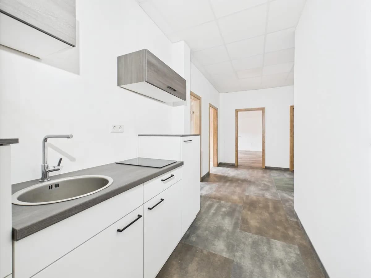 5-Zimmer-Gewerbeimmobilie mieten in Wolfsberg – 153 m², € 1.290 – Bild 6 von 15