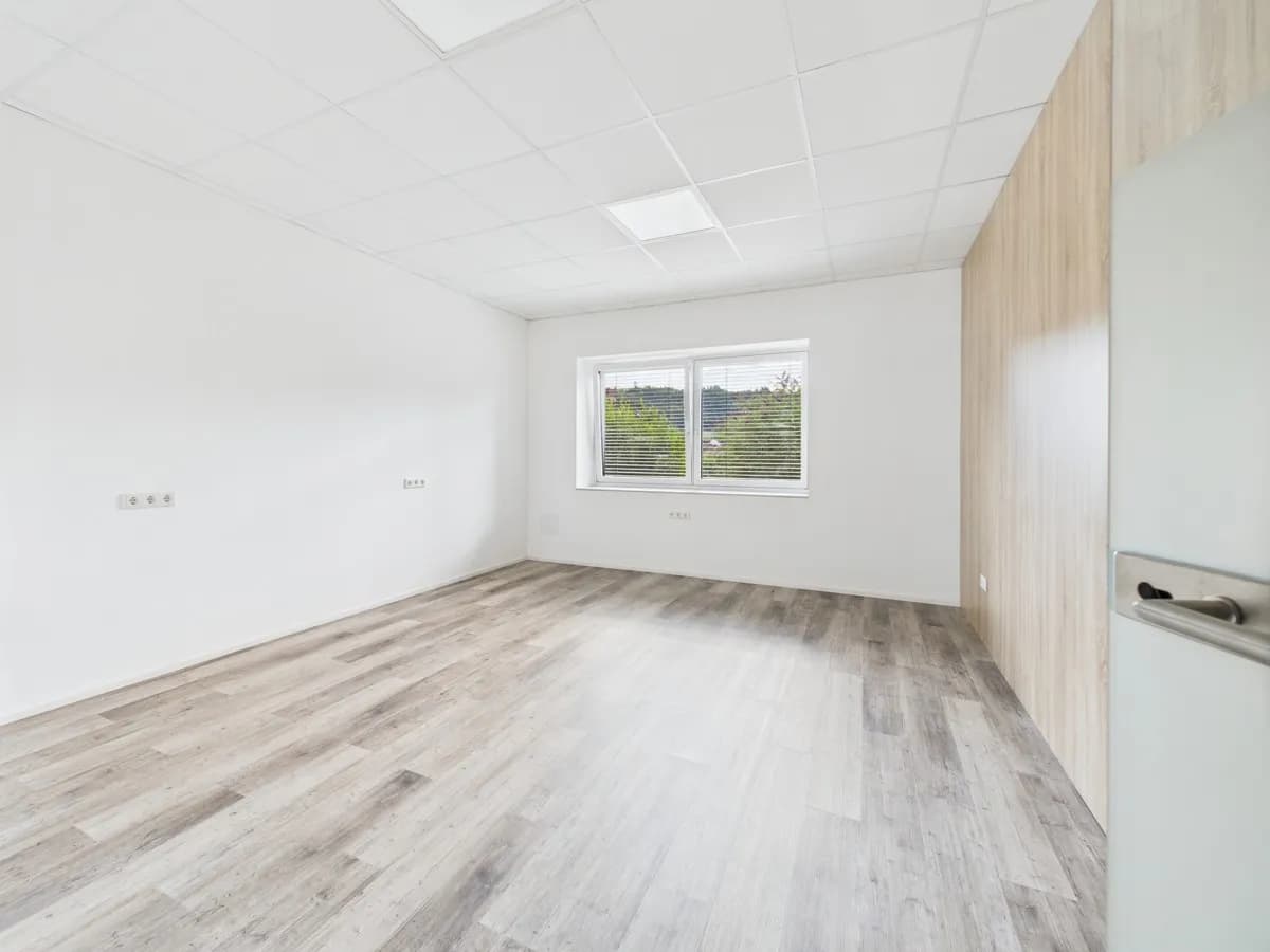 5-Zimmer-Gewerbeimmobilie mieten in Wolfsberg – 153 m², € 1.290 – Bild 7 von 15