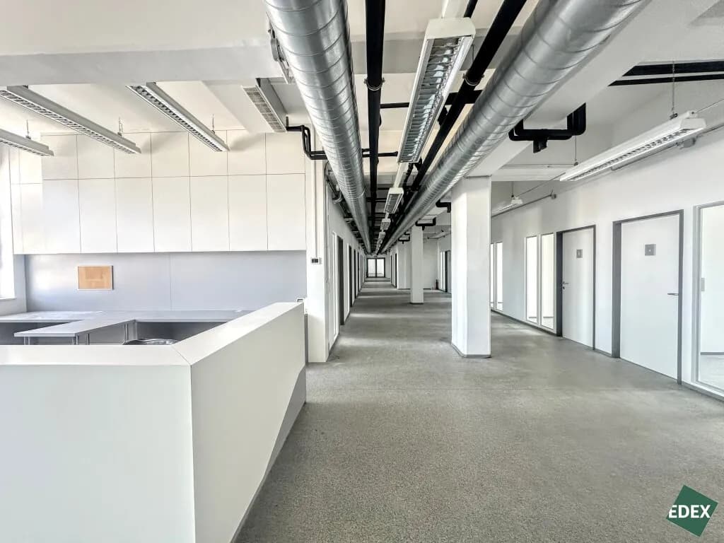 Gewerbeimmobilie mieten in Wien – 638 m², € 15 – Bild 2 von 9