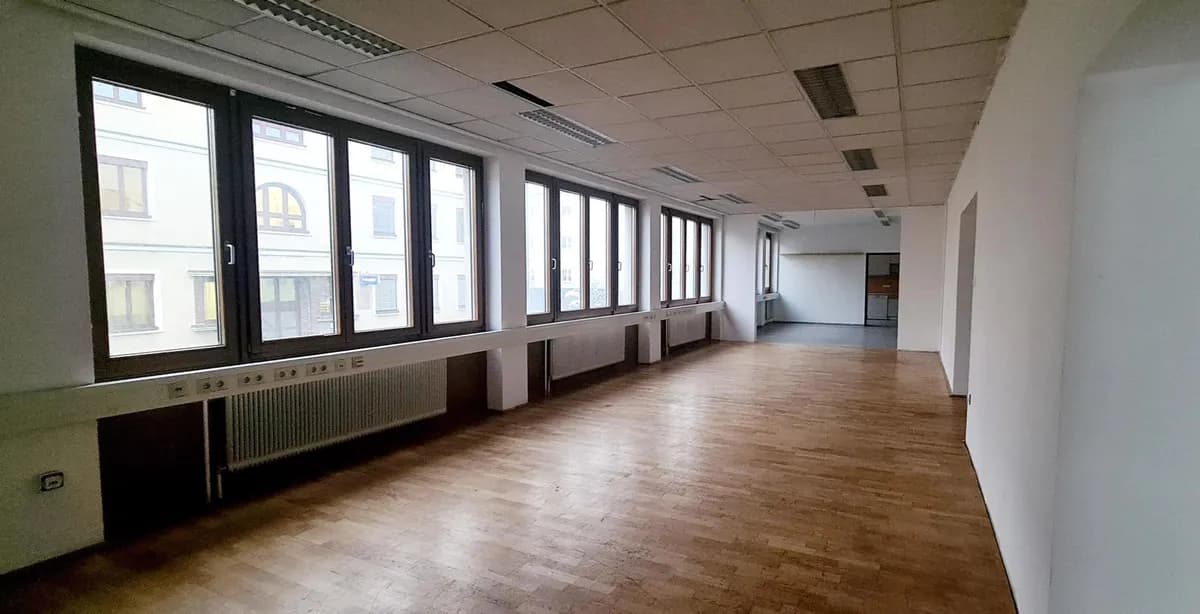 Gewerbeimmobilie mieten in Steyr – 504 m², € 6 – Bild 3 von 8