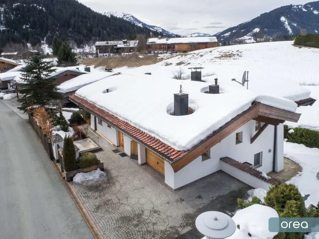 5-Zimmer-Haus mieten in Kitzbühel – 190 m², € 5.940 – Bild 3 von 24