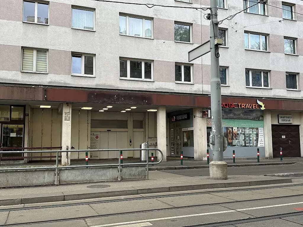 Gewerbeimmobilie mieten in Wien – 854 m², € 13.377