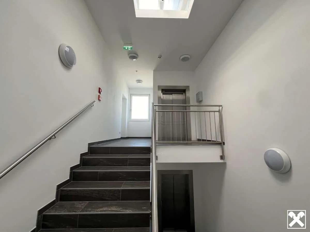 6-Zimmer-Gewerbeimmobilie mieten in Amstetten – 235 m², € 2.098 – Bild 5 von 31