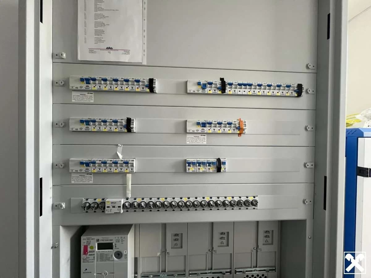 6-Zimmer-Gewerbeimmobilie mieten in Amstetten – 235 m², € 2.098 – Bild 14 von 31