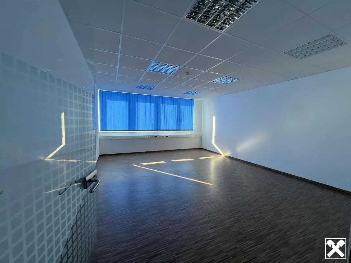 6-Zimmer-Gewerbeimmobilie mieten in Amstetten – 235 m², € 2.098 – Bild 15 von 31