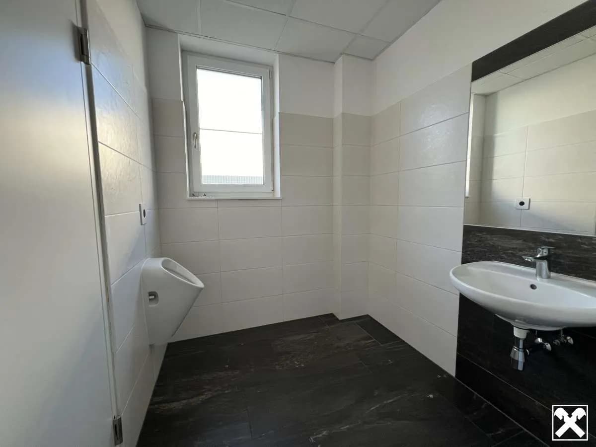 6-Zimmer-Gewerbeimmobilie mieten in Amstetten – 235 m², € 2.098 – Bild 23 von 31