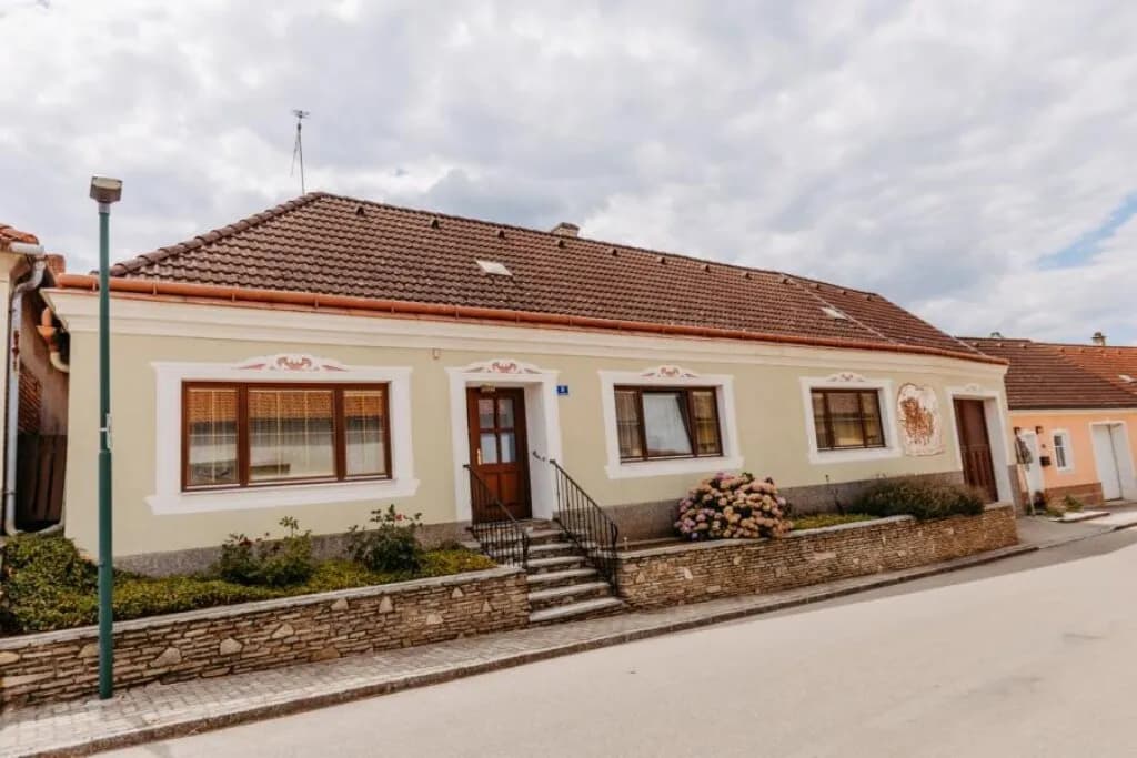 4-Zimmer-Haus kaufen in Mistelbach – 150 m², € 189.000 – Bild 2 von 37