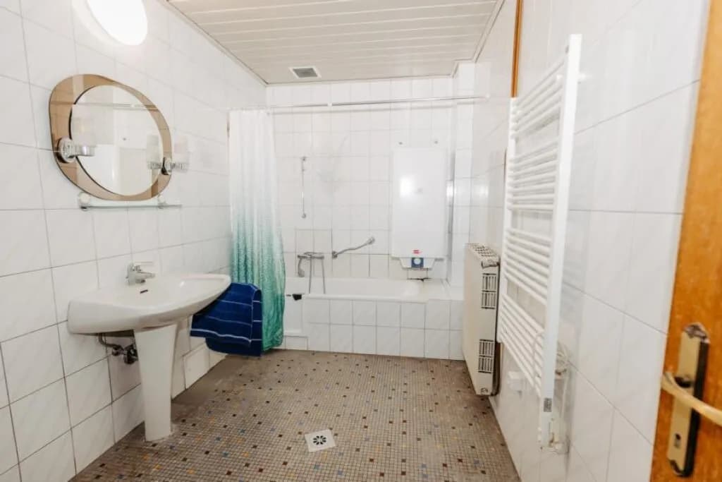 4-Zimmer-Haus kaufen in Mistelbach – 150 m², € 189.000 – Bild 27 von 37