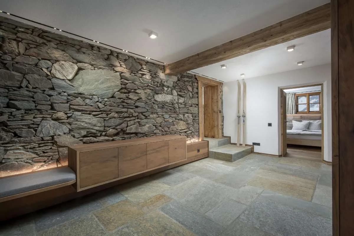 7-Zimmer-Immobilie mieten in Kitzbühel – 480 m², € 15.400 – Bild 4 von 5