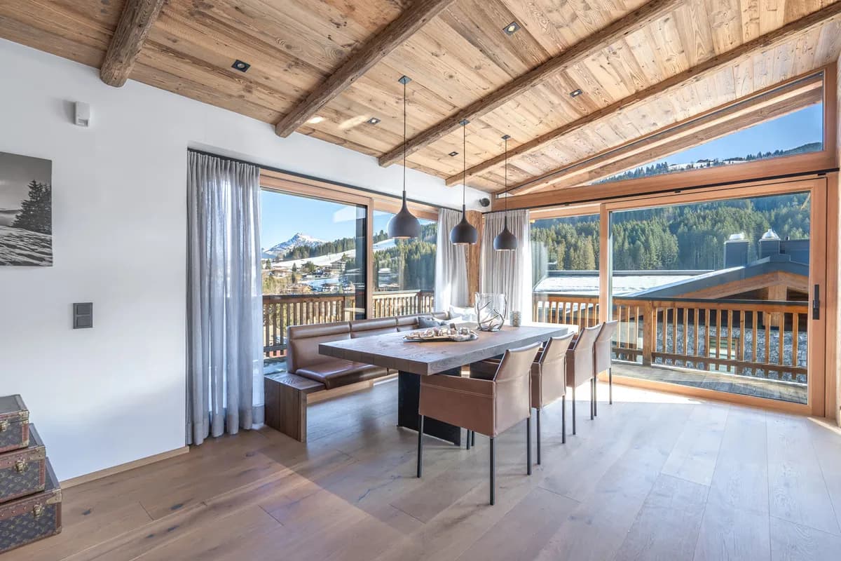 5-Zimmer-Immobilie kaufen in Kitzbühel – 250 m², € 3.990.000 – Bild 2 von 12